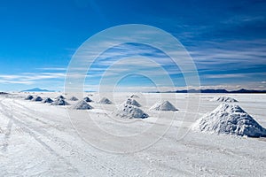 Landscape of incredibly white salt flat Salar de Uyuni, amid the Andes in southwest Bolivia, South America photo